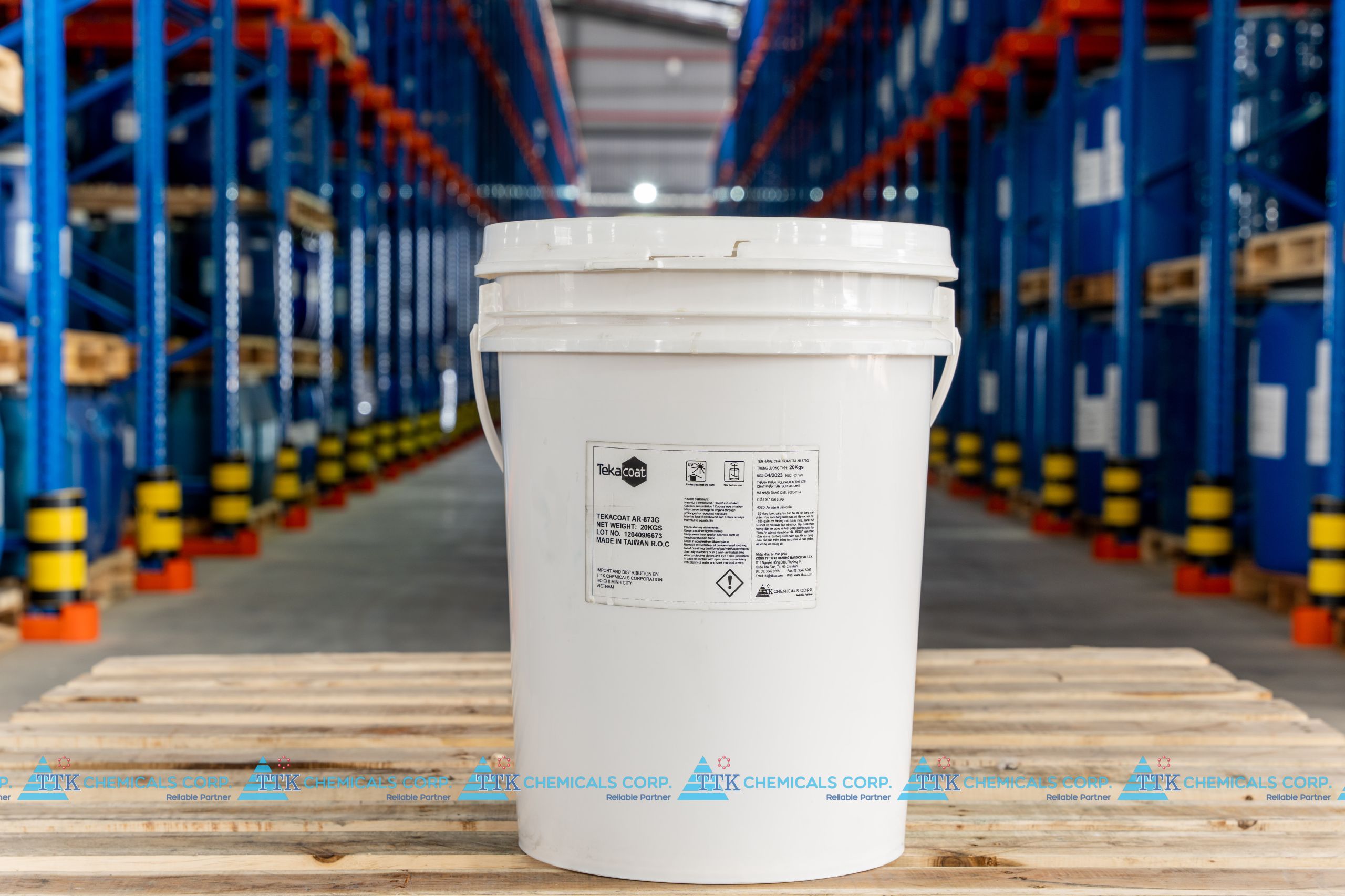 Chất phủ bóng hệ nước cho giấy độ bóng cao, bám tốt, chống trầy – TEKACOAT AR 873G